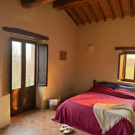Casale San Pietro Casa de Campo *