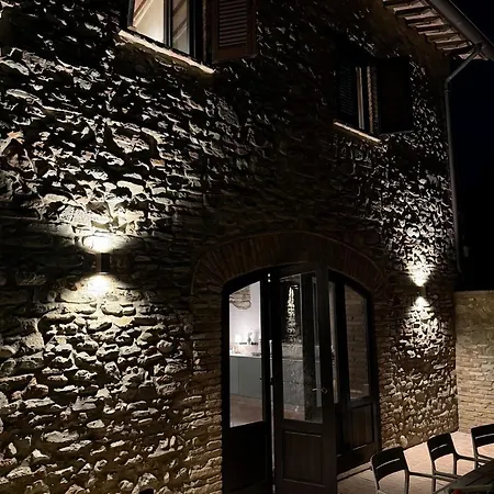 Hétvégi ház Casale San Pietro *